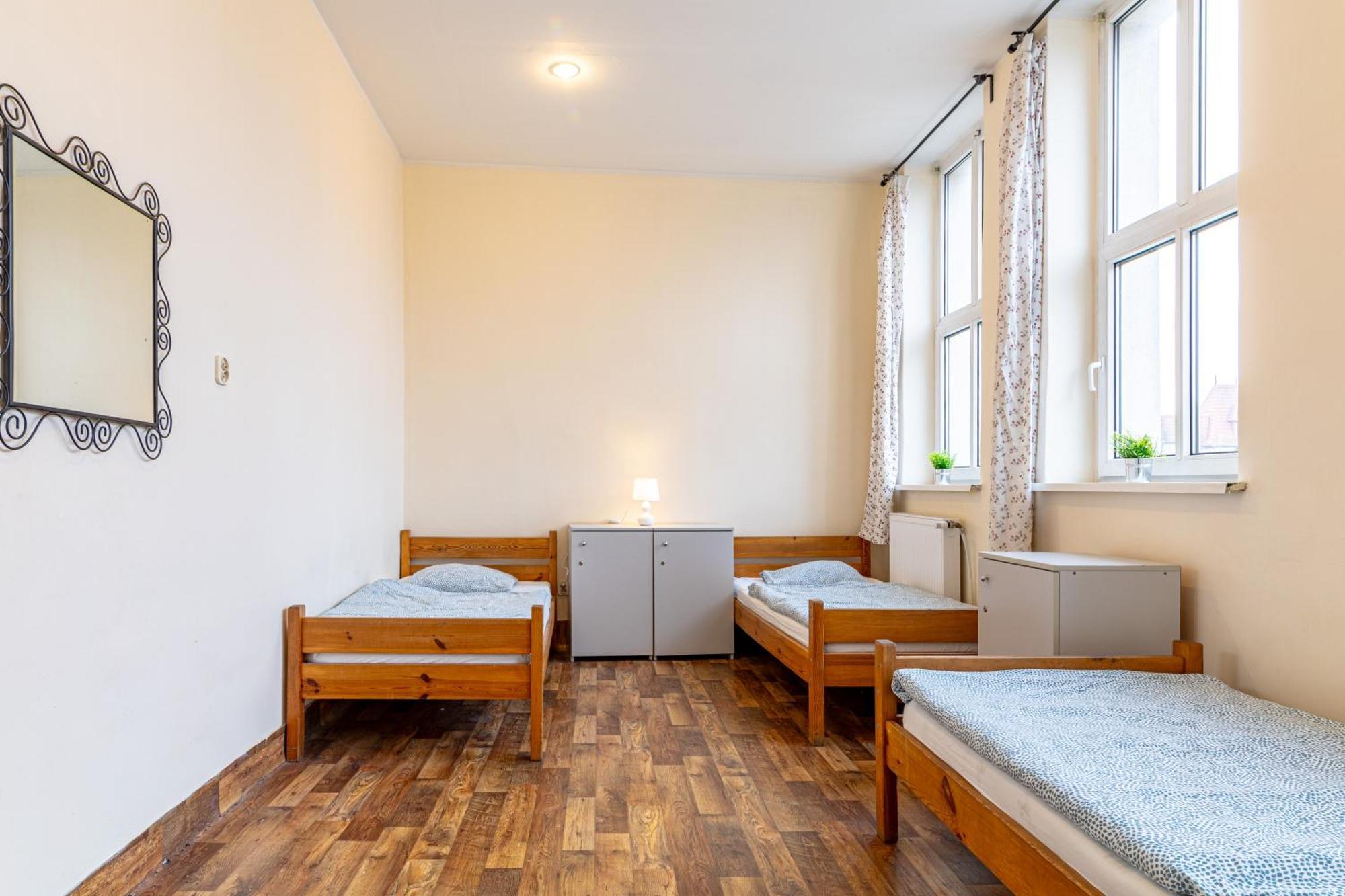 Hostel Orange Plus Торунь Екстер'єр фото