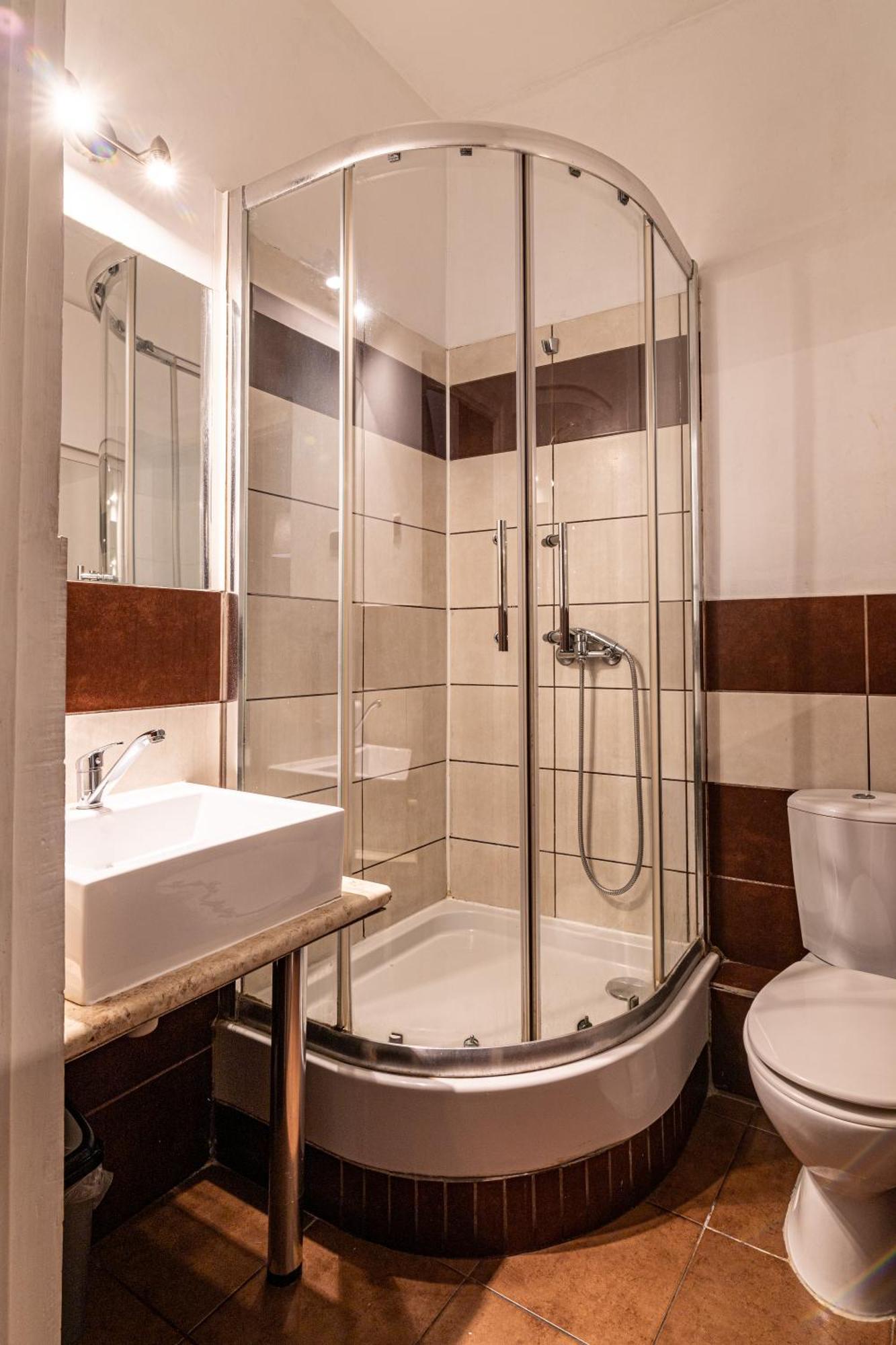 Hostel Orange Plus Торунь Екстер'єр фото