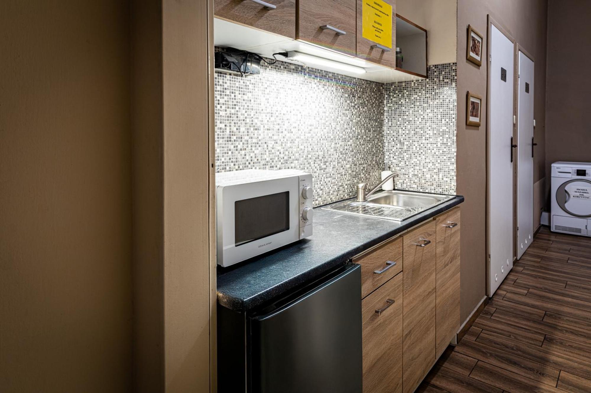 Hostel Orange Plus Торунь Екстер'єр фото