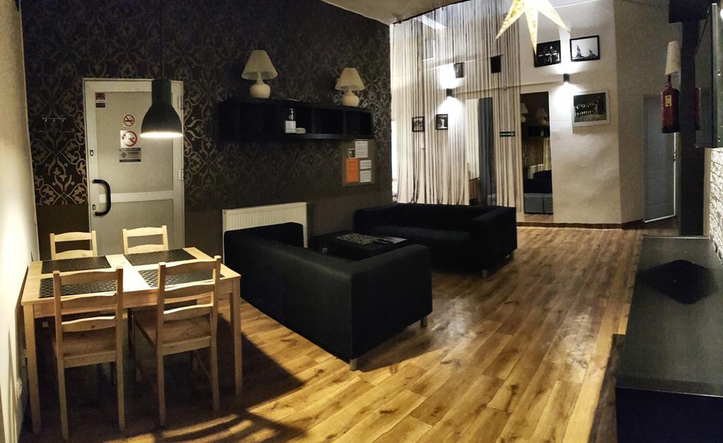 Hostel Orange Plus Торунь Екстер'єр фото